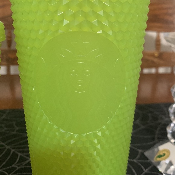 Starbucks 2022 Halloween glow in the dark studded cup - Picture 2 of 3